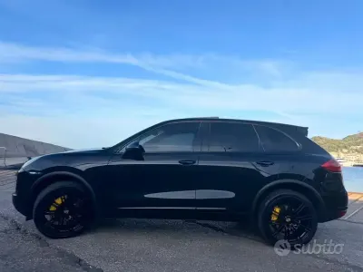 Usata Porsche Cayenne 245 CV (180 kW) 2011 Nero SUV