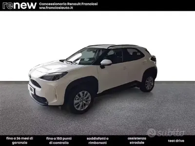 Usata Toyota Yaris Active 92 CV (67 kW) 2025 Bianco Utilitaria