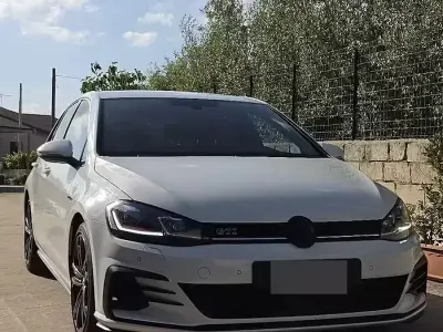 Usata VW Golf VII GTI 245 CV (180 kW) 2019 Bianco Berlina