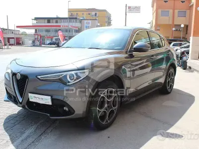 Usata Alfa Romeo Stelvio 210 CV (154 kW) 2017 Grigio SUV