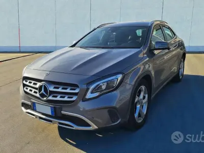Usata Mercedes GLA220 177 CV (130 kW) 2018 Antracite metallizzato SUV