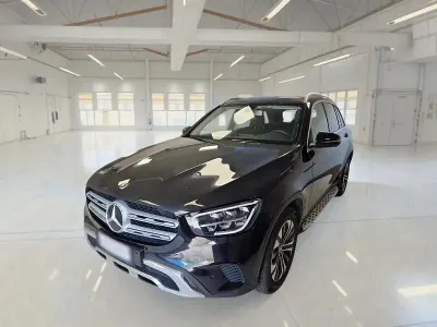 Usata Mercedes 220 Business 194 CV (142 kW) 2020 Nero SUV