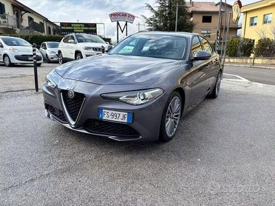 Brugt Alfa Romeo Giulia Executive 180 HK (132 kW) 2018 Grå Sedan