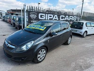 Usata Opel Corsa Cosmo 85 CV (62 kW) 2011 Grigio Utilitaria
