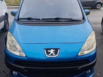 Blu Usata 2006 Peugeot 1007 Monovolume | 1800 € (Buon prezzo)