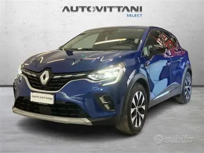 Usata Renault Captur Techno 94 CV (69 kW) 2023 Blu SUV
