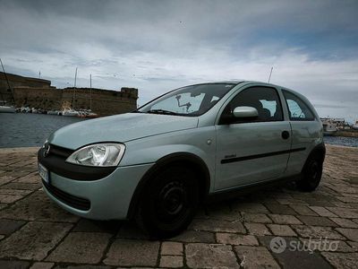 Usata Opel Corsa 58 CV (42 kW) 2001 Verde Utilitaria