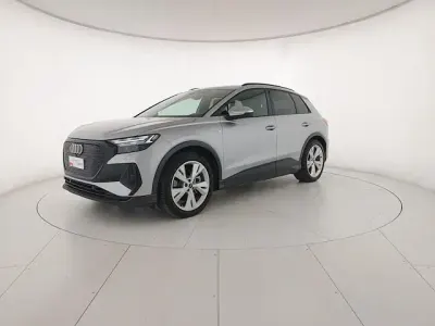 Usata Audi Q4 e-tron S-Line 210 kW (286 CV) 2024 Argento fioretto metallizzato SUV