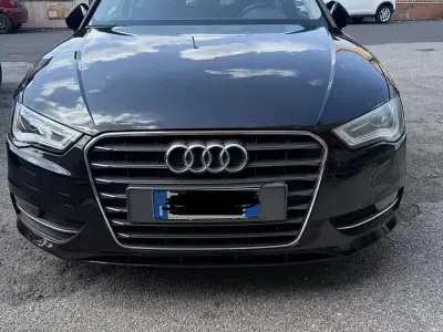 Usado Audi A3 105 CV (77 kW) 2015 Negro Coupe