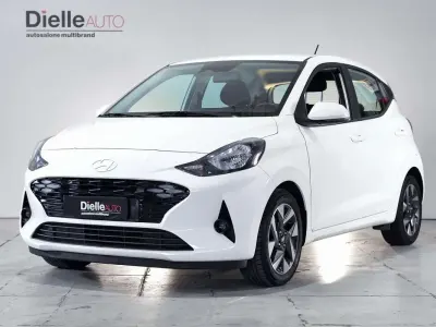 Usata Hyundai i10 91 CV (66 kW) 2023 Atlas white Utilitaria