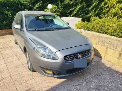 Usata Fiat Croma 120 CV (88 kW) 2010 Grigio Station wagon