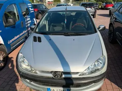 Usata Peugeot 206 75 CV (55 kW) 2006 Grigio Berlina