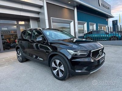 Usata Volvo XC40 Momentum 150 CV (110 kW) 2020 Nero SUV
