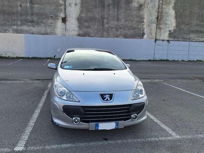 Usata Peugeot 307 CC 109 CV (80 kW) 2007 Argento Cabrio