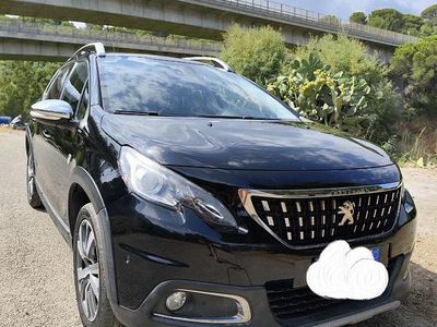 Usata Peugeot 2008 120 CV (88 kW) 2017 Nero SUV