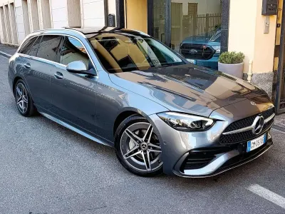 Usata Mercedes C220 Premium Plus 200 CV (147 kW) 2021 Grigio montagna met Station wagon
