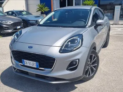 Usata Ford Puma Titanium 125 CV (91 kW) 2023 Solar yellow (metallizzato) SUV