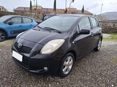 Usata Toyota Yaris Sol 87 CV (63 kW) 2008 Nero Utilitaria