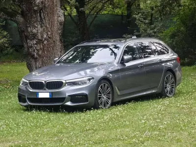 Usata BMW 520 M Sport 190 CV (139 kW) 2020 Grigio Station wagon