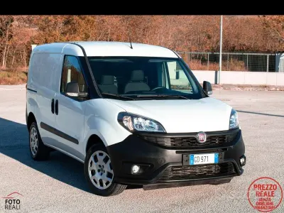 Usata Fiat Doblò 120 CV (88 kW) 2018 Bianco Monovolume