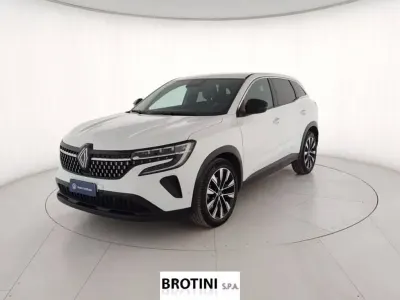 Usata Renault Austral Techno 200 CV (147 kW) 2024 Bianco SUV