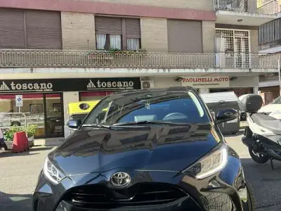 Usata Toyota Yaris Hybrid Trend 92 CV (67 kW) 2025 Berlina