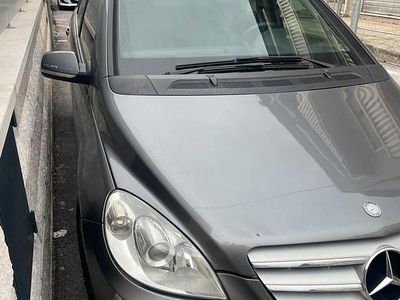 Usata Mercedes B200 Premium 140 CV (102 kW) 2010 Monovolume