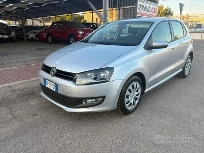 Usata VW Polo Highline 82 CV (60 kW) 2013 Grigio Utilitaria