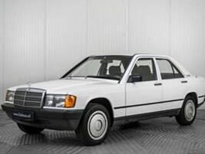 Usata Mercedes 190 73 CV (53 kW) 1985 Bianco Berlina