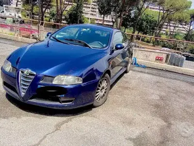Usata Alfa Romeo GT 150 CV (110 kW) 2004 Bluazzurro Coupé
