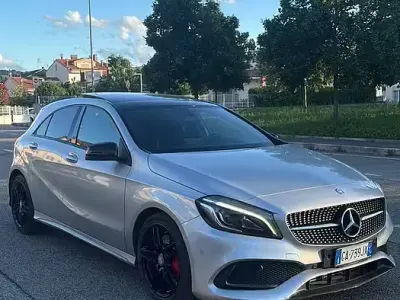 Usata Mercedes 220 177 CV (130 kW) 2020 Grigio Berlina