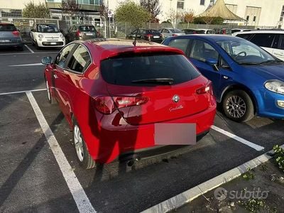 Usata Alfa Romeo Giulietta 170 CV (125 kW) 2011 Rosso Utilitaria