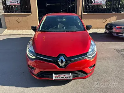 Usata Renault Clio IV Life 90 CV (66 kW) 2019 Rosso Berlina