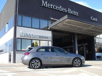 Grigio montagna met. Usata 2023 Mercedes A180 Advanced Berlina | 27.900 € (Ottimo prezzo)