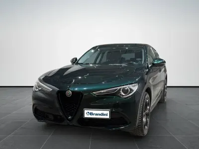Usata Alfa Romeo Stelvio Sprint 190 CV (139 kW) 2021 Verde met. SUV