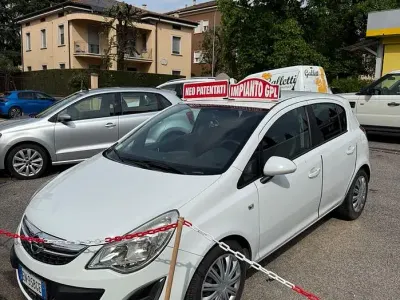 Occasion Opel Corsa 86 PK (63 kW) 2012 Wit Hatchback