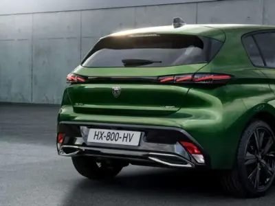 Nuova Peugeot e-308 Allure 61 kW (84 CV) 2026 Argento Utilitaria