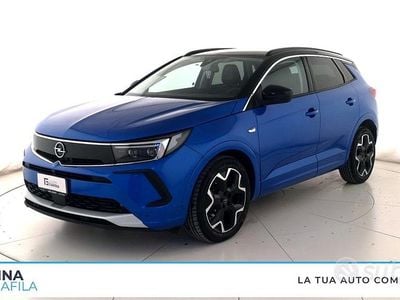 Usata Opel Grandland X Ultimate 131 CV (96 kW) 2022 Blu tetto nero SUV