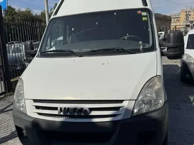Usata Iveco Daily 116 CV (85 kW) 2009