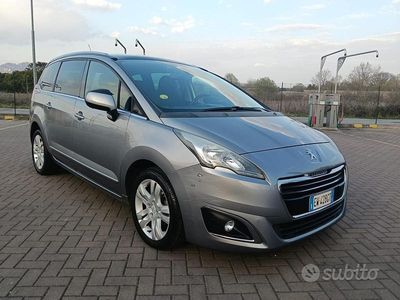 Usata Peugeot 5008 Peugeot Sport Engineered 2014 Grigio Monovolume