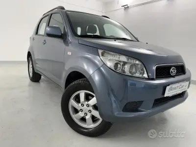 Usata Daihatsu Terios HIRO 105 CV (77 kW) 2009 Grigio SUV
