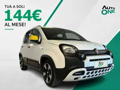 Usata Fiat Panda Cross Cross 69 CV (50 kW) 2023 Vari colori Utilitaria