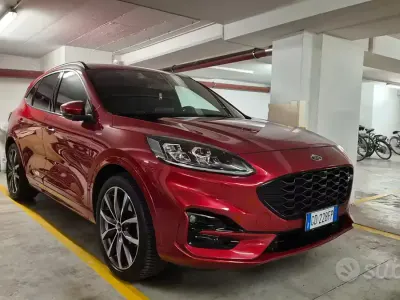Usata Ford Kuga ST-Line X 150 CV (110 kW) 2021 Rosso SUV