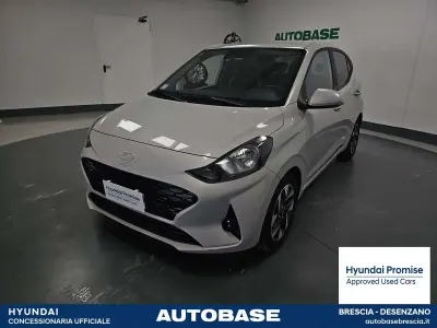 Usata Hyundai i10 67 CV (49 kW) 2023 Grigio Utilitaria