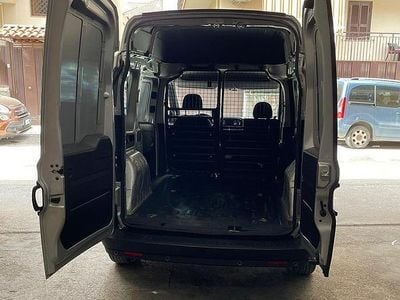 Occasion Fiat Doblò 105 ch (77 kW) 2019 Gris Monospace