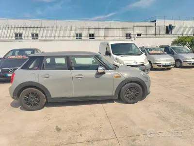 Begagnad Mini One D