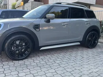 Usata Mini Countryman 102 CV (75 kW) 2021 Grigio SUV