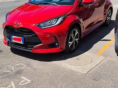Usata Toyota Yaris Hybrid 2024 Rosso Utilitaria