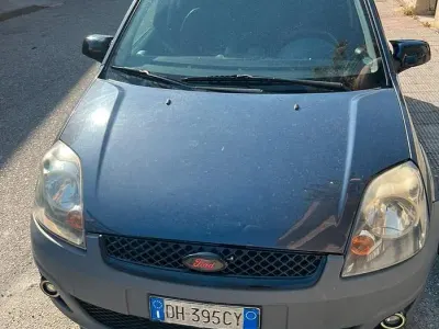 Usata Ford Fiesta 68 CV (50 kW) 2007 Utilitaria