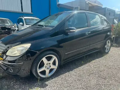 Usata Mercedes B180